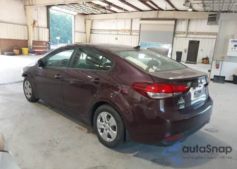 2017 Kia Forte Lx z USA, uszkodzony, nr VIN 3KPFK4A72HE157278